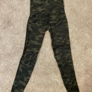 Spanx Seamless Camo Leggings